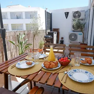 Spacious Terrace, Swimming Pool, Private Parking Appartement
